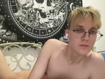 Diniridi Chaturbate stream image from January 20, 2025