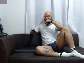 Rafaelinkstone Chaturbate stream image from January 21, 2025