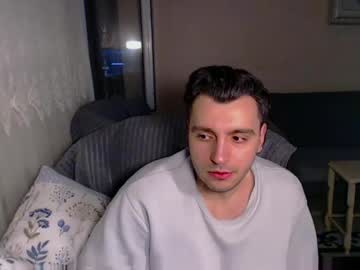 Brownhaiir Chaturbate stream image from January 21, 2025