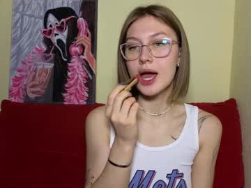 Elsaangel Chaturbate stream image from January 21, 2025