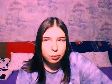 Yammy_Girls Chaturbate stream image from January 21, 2025