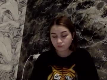 Kiraxfame Chaturbate stream image from January 21, 2025