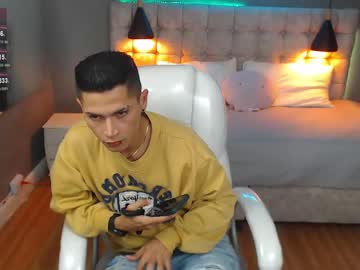 Aaron_Hunter_ Chaturbate stream image from January 21, 2025