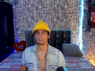 Derekk_Cute Chaturbate stream image from January 21, 2025
