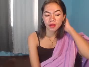 Dexie121698 Chaturbate stream image from January 21, 2025