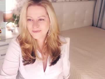 Helenbonham Chaturbate stream image from January 21, 2025