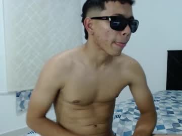 Andrescol_Sex Chaturbate stream image from January 21, 2025