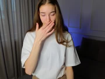 Florenceagard Chaturbate stream image from January 21, 2025