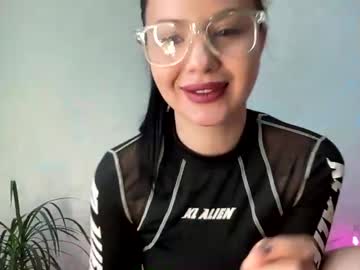 Scarletpetal Chaturbate stream image from January 21, 2025