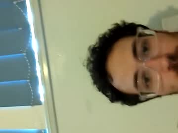 Yorsexyplaything Chaturbate stream image from January 21, 2025
