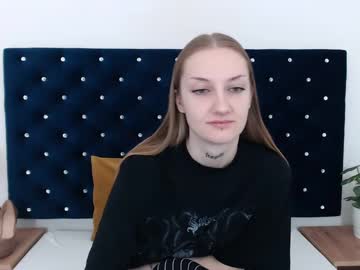 Alexabigheart Chaturbate stream image from January 21, 2025