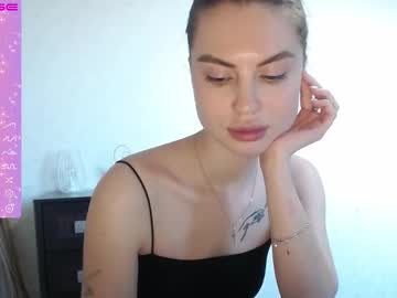 Lillalovly Chaturbate stream image from January 21, 2025