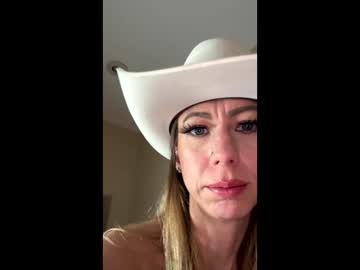 Mvpkrazydaizy Chaturbate stream image from January 21, 2025