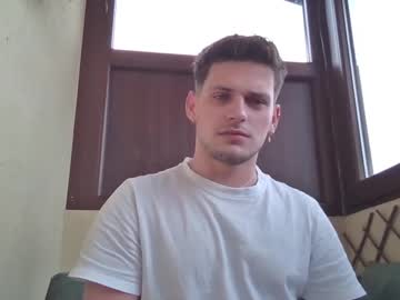 Roberto_Twink1 Chaturbate stream image from January 21, 2025