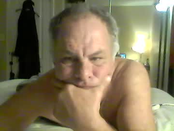 Chris_Top_Her_King Chaturbate stream image from January 21, 2025