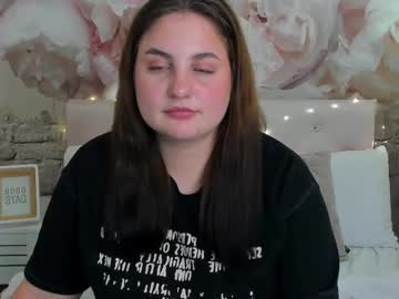 Jennydoo Chaturbate stream image from January 21, 2025