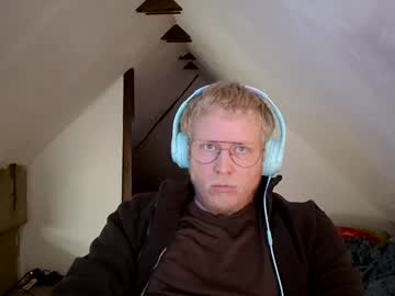 Cebas Chaturbate stream image from January 21, 2025