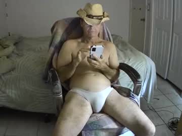 Hewes1 Chaturbate stream image from January 21, 2025