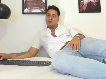 Alex__Walker Chaturbate stream image from January 21, 2025