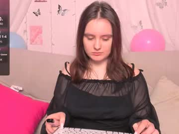 Chelsyberry Chaturbate stream image from January 21, 2025