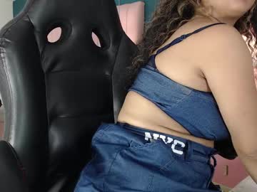 Dafnne_Brown Chaturbate stream image from January 21, 2025