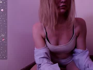 Mia_Cuddie Chaturbate stream image from January 21, 2025