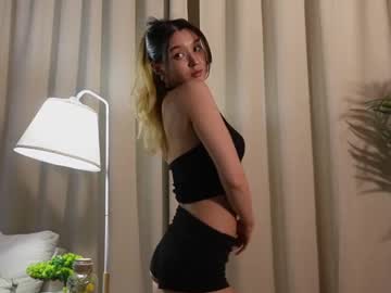 Sarasuo Chaturbate stream image from January 21, 2025