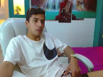 Drako_Saenz Chaturbate stream image from January 21, 2025