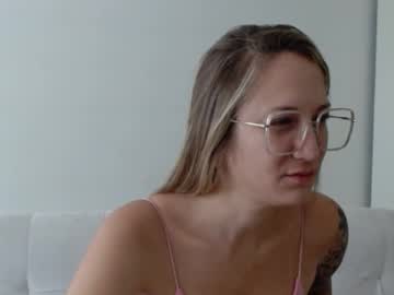 Emilytattoo10 Chaturbate stream image from January 21, 2025