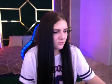 Sharlotakiss Chaturbate stream image from January 21, 2025
