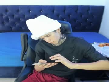 Blade_On Chaturbate stream image from January 21, 2025