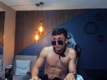 Brandoncolee Chaturbate stream image from January 21, 2025