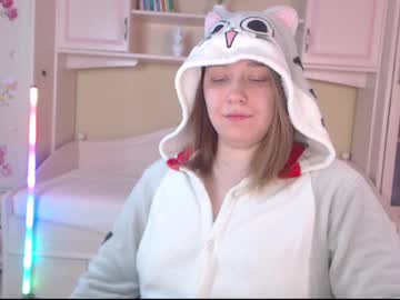 Debramust Chaturbate stream image from January 21, 2025