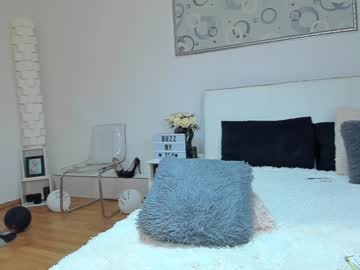 Ivyfoxx_ Chaturbate stream image from January 21, 2025