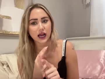 Katie_Hilll Chaturbate stream image from January 21, 2025