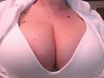 Katynextdoor Chaturbate stream image from January 21, 2025