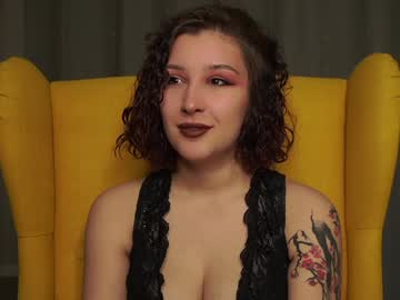 Albertaellen Chaturbate stream image from January 21, 2025