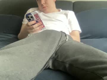 Twinkmikexxx12 Chaturbate stream image from January 21, 2025
