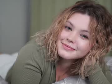 Dianaholiday Chaturbate stream image from January 21, 2025