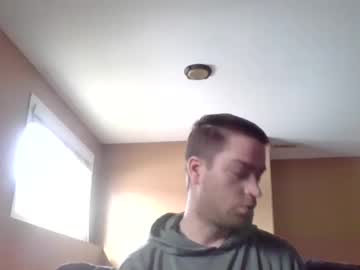 Woodeee77 Chaturbate stream image from January 21, 2025