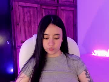 Alicee_2 Chaturbate stream image from January 21, 2025