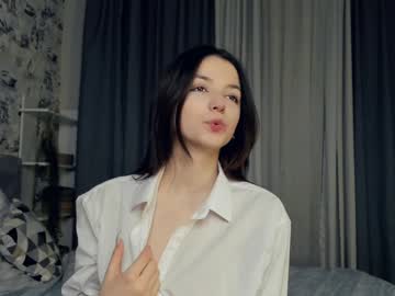 Pinksundown Chaturbate stream image from January 21, 2025