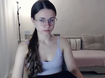 Eliscuteblonde Chaturbate stream image from January 21, 2025