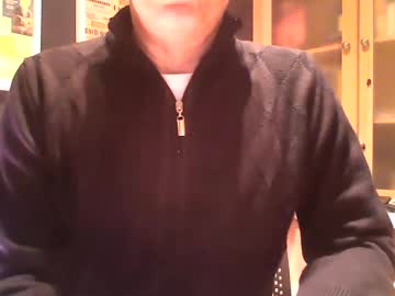 Ukshowall Chaturbate stream image from January 21, 2025
