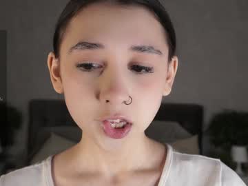 Zarascarlett Chaturbate stream image from January 21, 2025