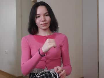 Earthabunkers Chaturbate stream image from January 21, 2025