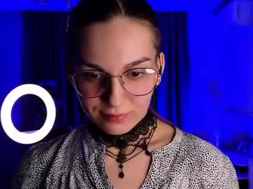 Maryklein Chaturbate stream image from January 21, 2025