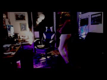 Dopeleaf2 Chaturbate stream image from January 21, 2025