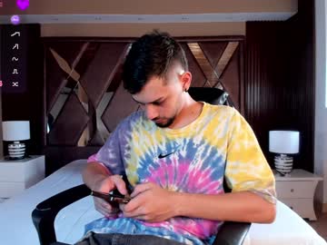 Liam_Smithh Chaturbate stream image from January 21, 2025