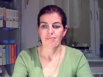 Sophie_Perfect82 Chaturbate stream image from January 21, 2025
